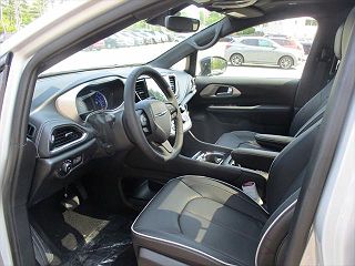 2023 Chrysler Pacifica Limited 2C4RC1S75PR565424 in Putnam, CT 6
