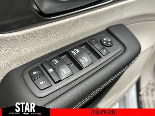 2023 Chrysler Pacifica Touring-L 2C4RC1L72PR622578 in Queens Village, NY 17