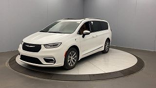 2023 Chrysler Pacifica Pinnacle 2C4RC1N71PR592714 in Rochester, NY 9