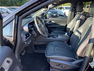 2023 Chrysler Pacifica Limited 2C4RC1S77PR619614 in Shelton, WA 11
