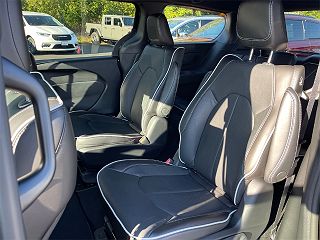 2023 Chrysler Pacifica Limited 2C4RC1S77PR619614 in Shelton, WA 13