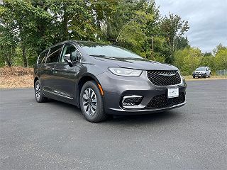 2023 Chrysler Pacifica Limited 2C4RC1S79PR592626 in Shelton, WA 1