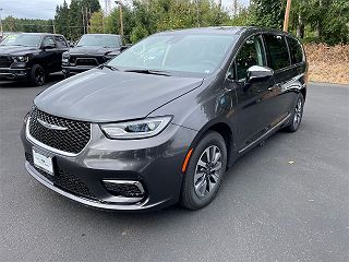 2023 Chrysler Pacifica Limited 2C4RC1S79PR592626 in Shelton, WA 3