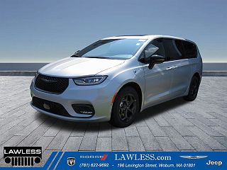 2023 Chrysler Pacifica Limited 2C4RC1S72PR588983 in Woburn, MA 2