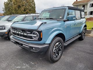 2023 Ford Bronco Outer Banks 1FMDE5DH2PLB99279 in Manchester, PA 3