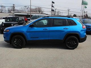 2023 Jeep Cherokee  1C4PJMMB7PD107077 in Erie, PA 4