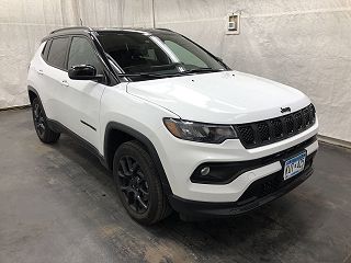 2023 Jeep Compass Altitude Edition 3C4NJDBN5PT536877 in White Bear Lake, MN 3