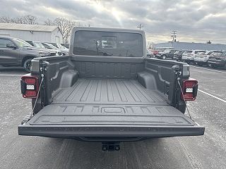 2023 Jeep Gladiator Rubicon 1C6JJTBMXPL586953 in Roseville, MI 6