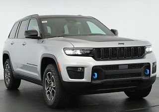 2023 Jeep Grand Cherokee Trailhawk 4xe 1C4RJYC62P8773986 in Amityville, NY 1