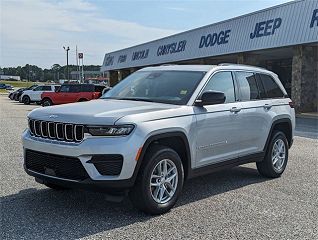 2023 Jeep Grand Cherokee Laredo 1C4RJHAGXP8910832 in Valley, AL 2