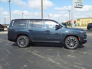 2023 Jeep Grand Wagoneer Series III 1C4SJVGP0PS503824 in Decatur, IL 2