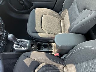 2023 Jeep Renegade Latitude ZACNJDE15PPP41922 in Indianapolis, IN 10