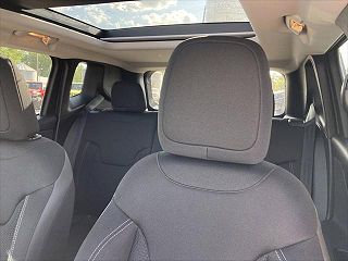 2023 Jeep Renegade Latitude ZACNJDE14PPP28207 in Island City, OR 17