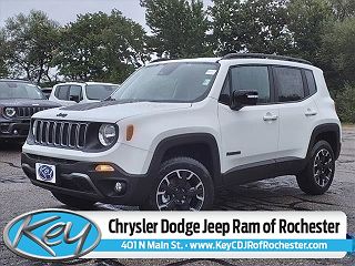 2023 Jeep Renegade Latitude ZACNJDB18PPP55995 in Rochester, NH 1