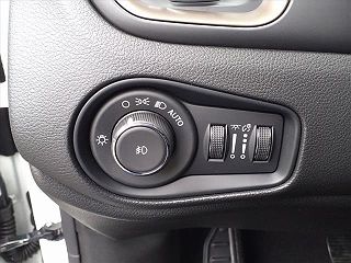2023 Jeep Renegade Latitude ZACNJDB18PPP55995 in Rochester, NH 10
