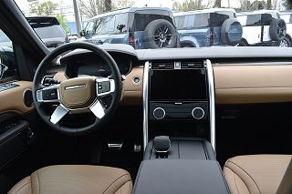 2023 Land Rover Discovery Metropolitan Edition SALRW4EU9P2476733 in Fife, WA 4