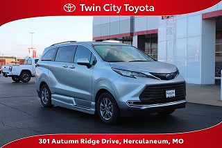 2023 Toyota Sienna XLE 5TDJSKFC3PS089470 in Herculaneum, MO 1