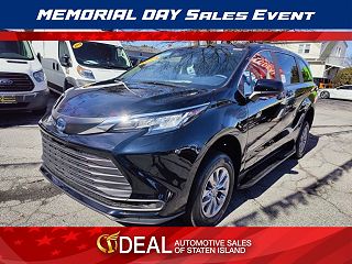 2023 Toyota Sienna LE 5TDKRKEC7PS171817 in Staten Island, NY 1