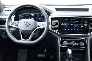 2023 Volkswagen Atlas SE 1V2HE2CA1PC225345 in Saint Peters, MO 21