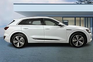 2024 Audi Q8 e-tron Premium Plus WA15AAGE8RB028926 in Beverly Hills, CA 4