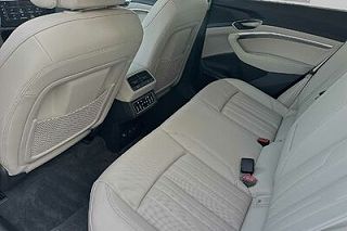 2024 Audi Q8 e-tron Premium Plus WA15AAGE6RB032201 in Long Beach, CA 8