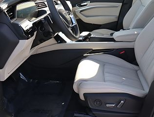 2024 Audi Q8 e-tron Prestige WA16AAGE9RB042239 in Los Angeles, CA 19