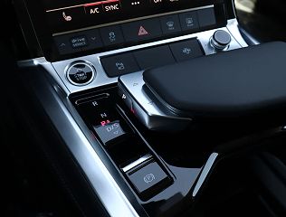 2024 Audi Q8 e-tron Premium WA14AAGE5RB054783 in Los Angeles, CA 16