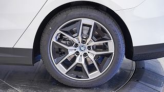 2024 BMW i5 eDrive40 WBY33FK02RCP69727 in Torrance, CA 10
