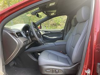 2024 Buick Enclave Essence 5GAERBKW7RJ133274 in Connellsville, PA 23