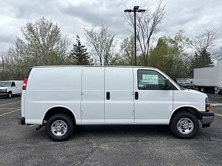 2024 Chevrolet Express 2500 1GCWGAFP9R1164077 in Niles, IL 4