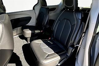 2024 Chrysler Pacifica Touring-L 2C4RC3BG5RR123855 in Austin, MN 10