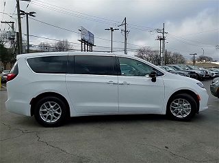 2024 Chrysler Pacifica Touring-L 2C4RC1BG0RR110824 in Chicago, IL 4