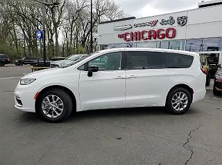2024 Chrysler Pacifica Touring-L 2C4RC3BG1RR122248 in Chicago, IL 9