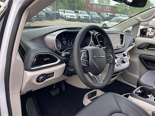 2024 Chrysler Pacifica Touring-L 2C4RC3BG7RR157229 in Chicago, IL 9