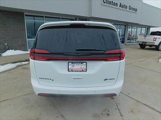 2024 Chrysler Pacifica Select 2C4RC1S72RR104765 in Clinton, IA 8