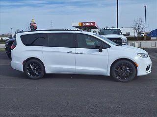 2024 Chrysler Pacifica Limited 2C4RC1GG2RR126189 in Decatur, IL 2