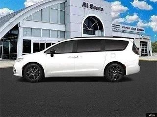 2024 Chrysler Pacifica Limited 2C4RC3GG5RR138137 in Grand Blanc, MI 3