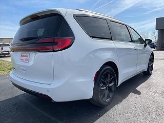 2024 Chrysler Pacifica Touring-L 2C4RC1BG5RR121088 in Marshall, MO 3