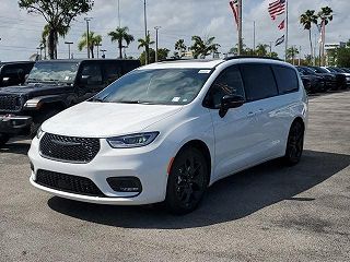 2024 Chrysler Pacifica Limited 2C4RC1GG1RR126684 in Miami, FL 2