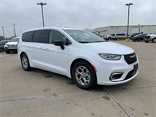 2024 Chrysler Pacifica Limited 2C4RC1GG8RR117464 in Nevada, MO