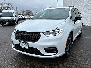 2024 Chrysler Pacifica Limited 2C4RC1GG0RR110735 in North Aurora, IL 4