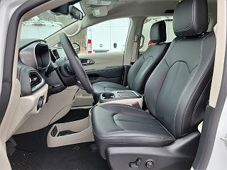 2024 Chrysler Pacifica Select 2C4RC1S72RR104006 in Quakertown, PA 10