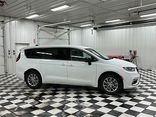 2024 Chrysler Pacifica Touring-L 2C4RC3BGXRR122152 in Rochester, MN 4