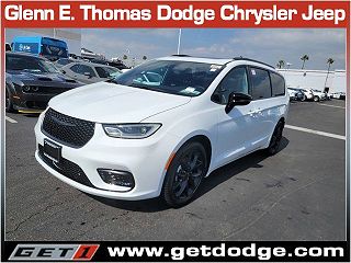 2024 Chrysler Pacifica Limited 2C4RC1GG1RR110940 in Signal Hill, CA 3