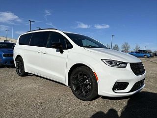 2024 Chrysler Pacifica Touring-L 2C4RC1BG9RR113396 in Southaven, MS 1