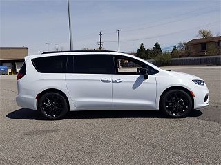 2024 Chrysler Pacifica Limited 2C4RC1GG9RR100317 in Southfield, MI 2