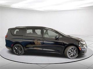 2024 Chrysler Pacifica Touring-L 2C4RC3BG6RR157318 in Stoughton, WI 2