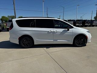 2024 Chrysler Pacifica Select 2C4RC1S72RR130928 in Waukee, IA 6