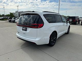 2024 Chrysler Pacifica Touring-L 2C4RC1BG3RR116973 in Waukee, IA 5