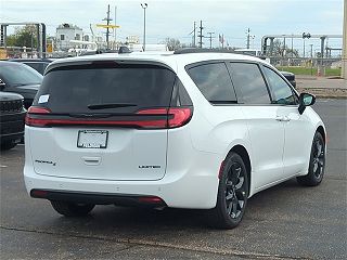 2024 Chrysler Pacifica Limited 2C4RC1GG8RR133759 in Woodhaven, MI 3